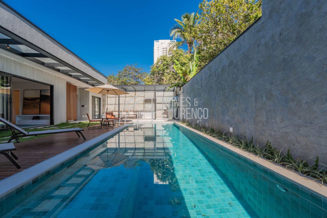 Imagem Casa com 4 Quartos à Venda, 350 m² em Embaré - Santos Imagem Casa com 4 Quartos à Venda, 350 m² em Embaré - Santos