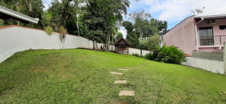 Imagem Sobrado com 4 Quartos à Venda, 269 m² em Santa Catarina - Joinville Imagem Sobrado com 4 Quartos à Venda, 269 m² em Santa Catarina - Joinville