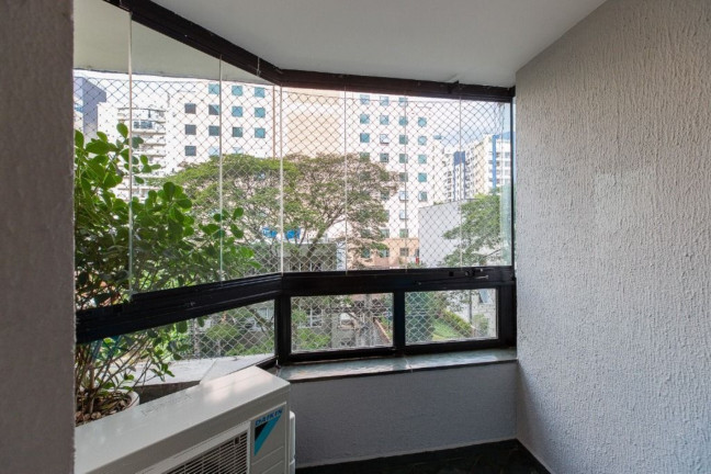 Imagem Apartamento com 3 Quartos à Venda, 140 m² em Vila Nova Conceição - São Paulo Imagem Apartamento com 3 Quartos à Venda, 140 m² em Vila Nova Conceição - São Paulo
