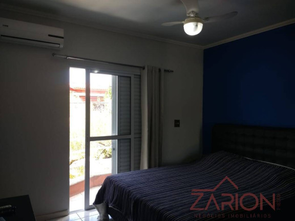 Imagem Casa com 3 Quartos à Venda, 160 m² em Santana - Pindamonhangaba