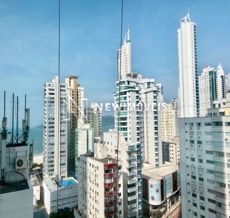 Imagem Apartamento com 4 Quartos à Venda, 132 m² em Centro - Balneário Camboriú Imagem Apartamento com 4 Quartos à Venda, 132 m² em Centro - Balneário Camboriú