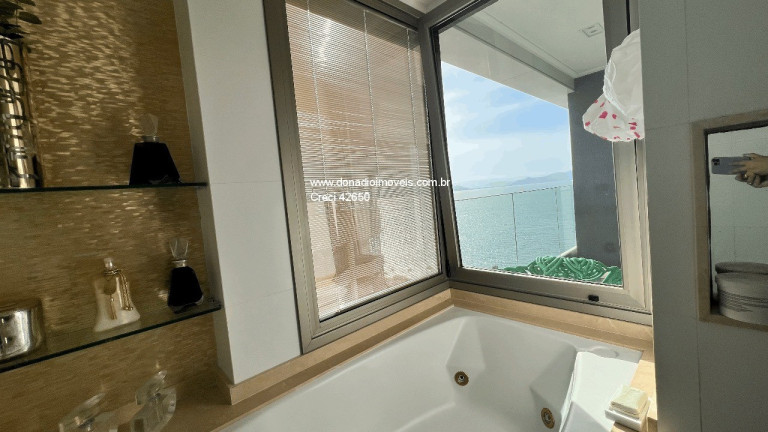 Imagem Apartamento com 3 Quartos à Venda, 209 m² em Agronômica - Florianópolis Imagem Apartamento com 3 Quartos à Venda, 209 m² em Agronômica - Florianópolis