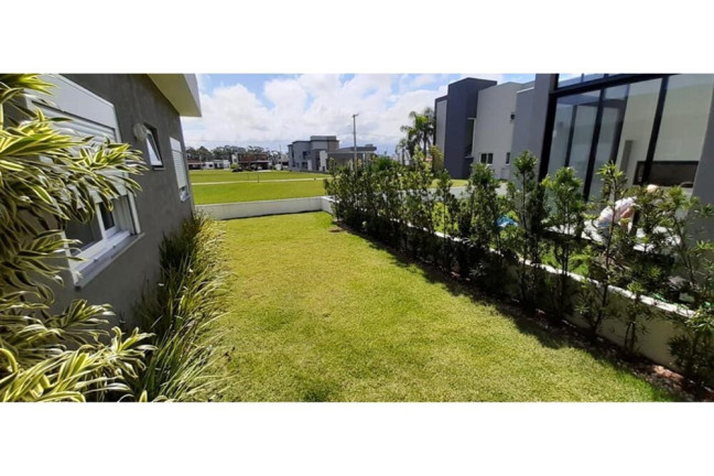 Imagem Casa de Condomínio com 4 Quartos à Venda, 186 m² em Araçá - Capão Da Canoa Imagem Casa de Condomínio com 4 Quartos à Venda, 186 m² em Araçá - Capão Da Canoa
