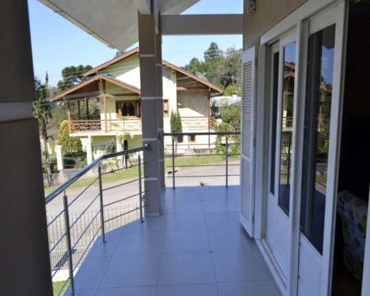 Imagem Imóvel com 3 Quartos à Venda, em Br116 - Nova Petrópolis Imagem Imóvel com 3 Quartos à Venda, em Br116 - Nova Petrópolis