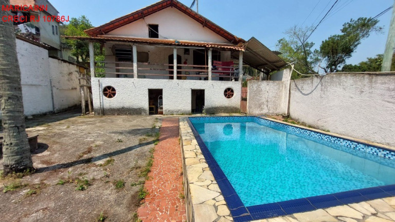 Imagem Casa com 3 Quartos à Venda, 190 m² em Baldeador - Niterói