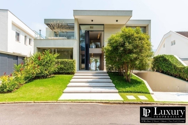 Imagem Casa com 8 Quartos à Venda, 647 m² em Tabatinga - Caraguatatuba Imagem Casa com 8 Quartos à Venda, 647 m² em Tabatinga - Caraguatatuba