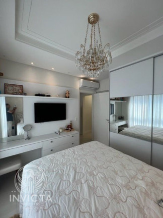 Imagem Apartamento com 4 Quartos à Venda, 161 m² em Centro - Balneário Camboriú Imagem Apartamento com 4 Quartos à Venda, 161 m² em Centro - Balneário Camboriú