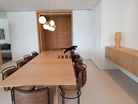 Imagem Imóvel com 3 Quartos à Venda, 255 m² em Vila Nova Conceição - São Paulo