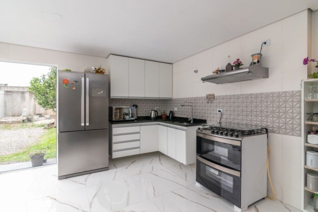 Imagem Casa com 3 Quartos à Venda, 115 m² em Uberaba - Curitiba