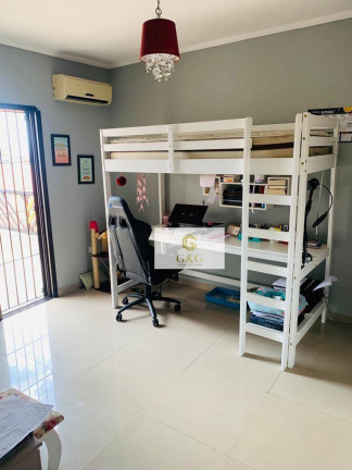 Imagem Sobrado com 3 Quartos à Venda, 219 m² em Vila Assunção - Praia Grande