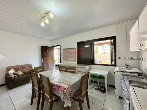 Imagem Casa com 5 Quartos à Venda, 600 m² em Capão Da Canoa Imagem Casa com 5 Quartos à Venda, 600 m² em Capão Da Canoa