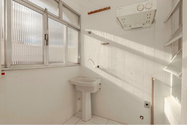 Imagem Cobertura com 3 Quartos à Venda, 154 m² em Mont Serrat - Porto Alegre Imagem Cobertura com 3 Quartos à Venda, 154 m² em Mont Serrat - Porto Alegre