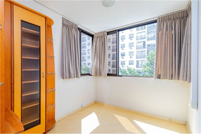 Imagem Apartamento com 2 Quartos à Venda, 86 m² em Menino Deus - Porto Alegre Imagem Apartamento com 2 Quartos à Venda, 86 m² em Menino Deus - Porto Alegre
