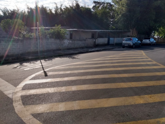 Casa com 2 Quartos à Venda, 60 m² em Vitoria Park - Pindamonhangaba