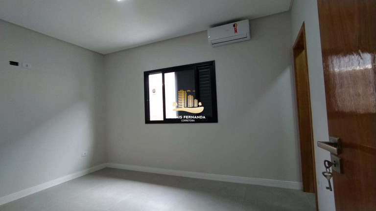 Imagem Casa com 3 Quartos à Venda, 280 m² em Flórida - Praia Grande Imagem Casa com 3 Quartos à Venda, 280 m² em Flórida - Praia Grande