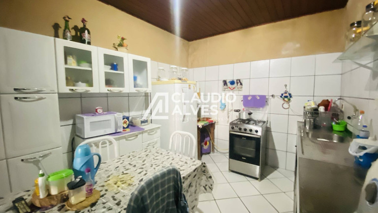 Imagem Casa com 3 Quartos à Venda, 200 m² em Conjunto Feira Vi - Feira De Santana Imagem Casa com 3 Quartos à Venda, 200 m² em Conjunto Feira Vi - Feira De Santana