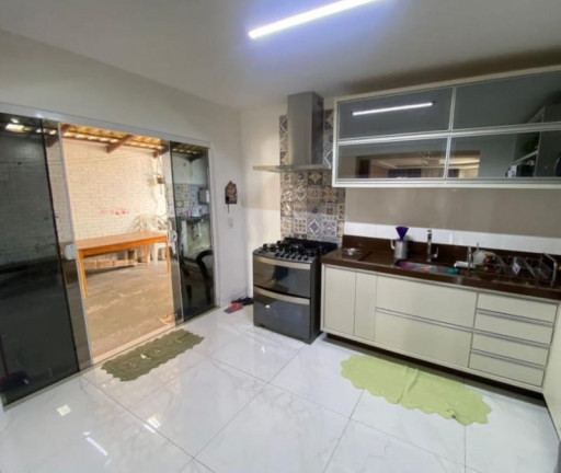Imagem Casa com 2 Quartos à Venda, 300 m² em Santa Regina - Camboriú Imagem Casa com 2 Quartos à Venda, 300 m² em Santa Regina - Camboriú