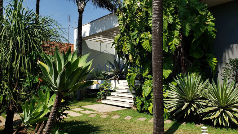 Imagem Casa com 4 Quartos à Venda, 1.320 m² em Centro - Pirassununga Imagem Casa com 4 Quartos à Venda, 1.320 m² em Centro - Pirassununga