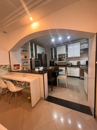 Imagem Sobrado com 3 Quartos à Venda, 180 m² em Vila Roque - São Paulo Imagem Sobrado com 3 Quartos à Venda, 180 m² em Vila Roque - São Paulo