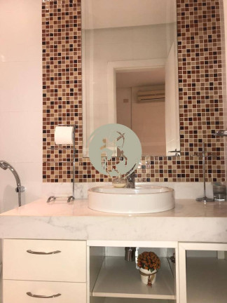 Imagem Casa com 4 Quartos à Venda, 350 m² em Embare - Santos Imagem Casa com 4 Quartos à Venda, 350 m² em Embare - Santos