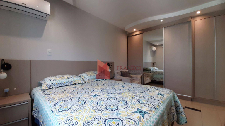 Imagem Apartamento com 4 Quartos para Alugar, 289 m² em Centro - Itajaí Imagem Apartamento com 4 Quartos para Alugar, 289 m² em Centro - Itajaí