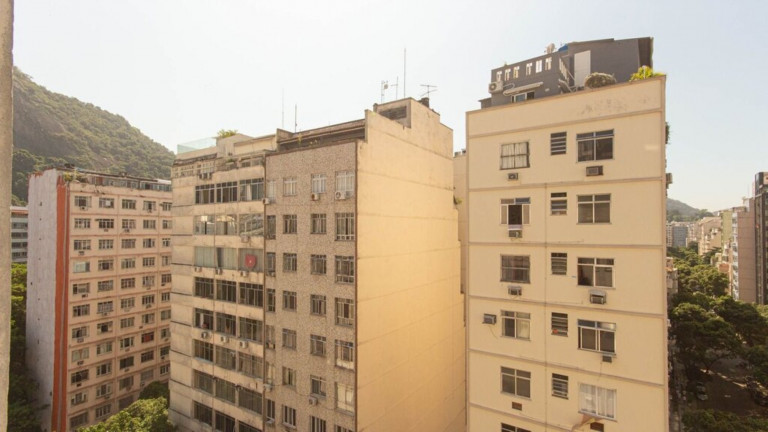 Imagem Imóvel com 1 Quarto à Venda, 26 m² em Copacabana - Rio De Janeiro Imagem Imóvel com 1 Quarto à Venda, 26 m² em Copacabana - Rio De Janeiro
