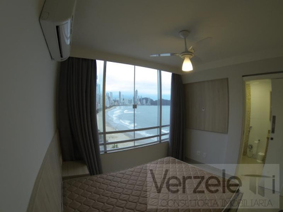 Imagem Apartamento com 4 Quartos para Temporada, 180 m² em Centro - Balneário Camboriú Imagem Apartamento com 4 Quartos para Temporada, 180 m² em Centro - Balneário Camboriú