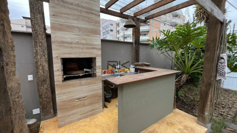 Imagem Sobrado com 3 Quartos à Venda, 106 m² em Itaguá - Ubatuba