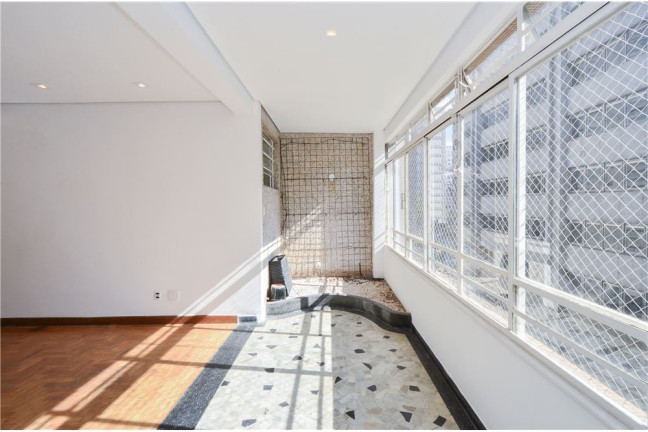 Imagem Apartamento com 3 Quartos à Venda, 188 m² em Cerqueira César - São Paulo
