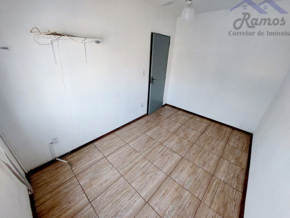 Imagem Imóvel com 2 Quartos à Venda, 46 m² em Cristal - Porto Alegre Imagem Imóvel com 2 Quartos à Venda, 46 m² em Cristal - Porto Alegre