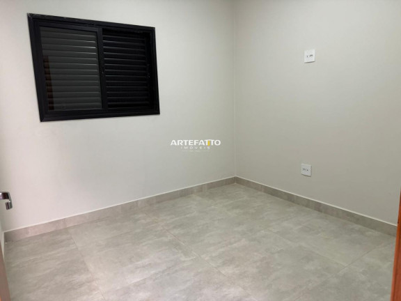 Imagem Casa com 3 Quartos à Venda, 180 m² Imagem Casa com 3 Quartos à Venda, 180 m²