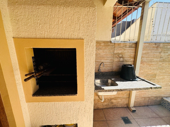 Imagem Casa com 3 Quartos à Venda, 215 m² em Hípica - Porto Alegre Imagem Casa com 3 Quartos à Venda, 215 m² em Hípica - Porto Alegre
