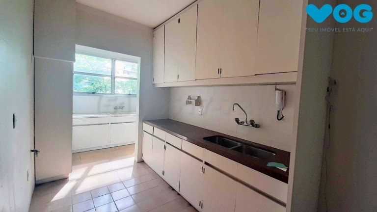 Imagem Imóvel com 3 Quartos à Venda, 133 m² em Moinhos De Vento - Porto Alegre