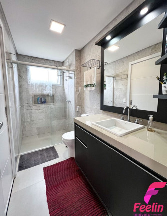 Imagem Casa com 3 Quartos à Venda, 262 m² em João Paulo - Florianópolis Imagem Casa com 3 Quartos à Venda, 262 m² em João Paulo - Florianópolis