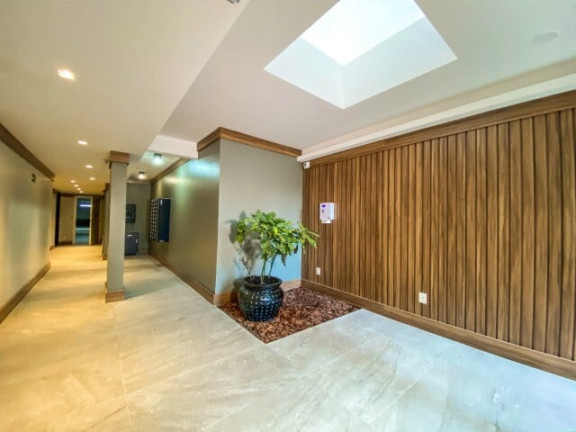 Imagem Imóvel com 2 Quartos à Venda, 61 m² em Menino Deus - Porto Alegre Imagem Imóvel com 2 Quartos à Venda, 61 m² em Menino Deus - Porto Alegre