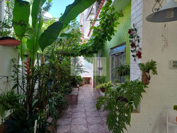 Imagem Casa com 4 Quartos à Venda, 230 m² em Pechincha - Rio De Janeiro Imagem Casa com 4 Quartos à Venda, 230 m² em Pechincha - Rio De Janeiro