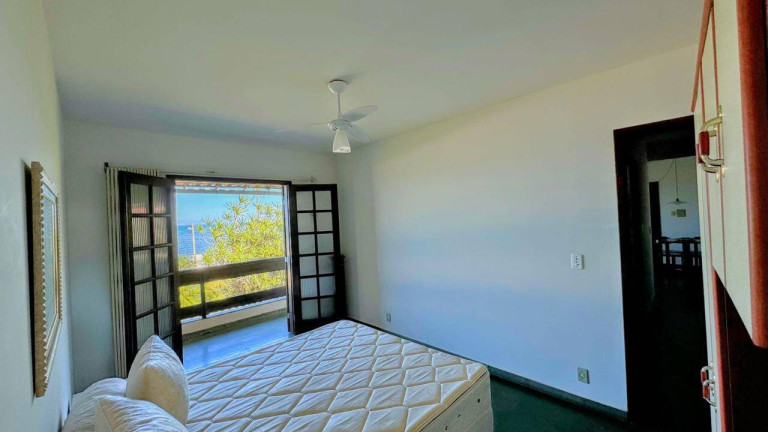Imagem Casa com 5 Quartos para Alugar, 300 m² em Coqueiral - Araruama Imagem Casa com 5 Quartos para Alugar, 300 m² em Coqueiral - Araruama