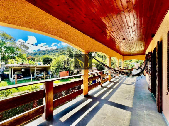 Imagem Casa com 3 Quartos à Venda, 500 m² em Albuquerque - Teresópolis Imagem Casa com 3 Quartos à Venda, 500 m² em Albuquerque - Teresópolis