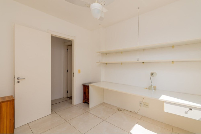 Imagem Imóvel com 2 Quartos à Venda, 63 m² em Passo Da Areia - Porto Alegre Imagem Imóvel com 2 Quartos à Venda, 63 m² em Passo Da Areia - Porto Alegre