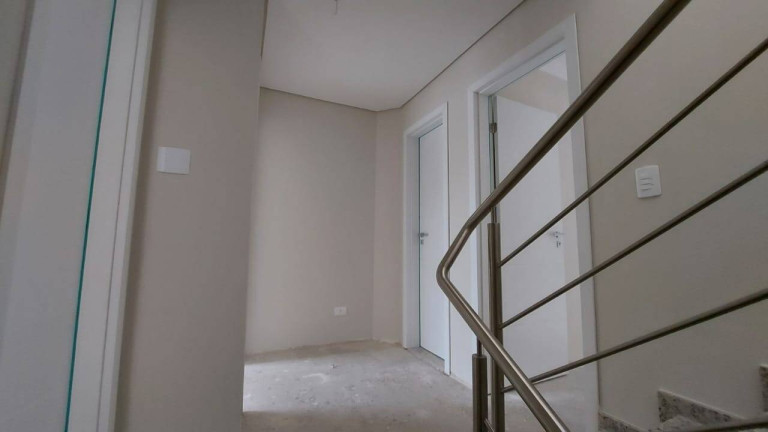 Imagem Casa com 3 Quartos à Venda, 141 m² em Uberaba - Curitiba