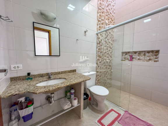 Imagem Casa com 2 Quartos à Venda, 77 m² em Barra Do Sai - Itapoá