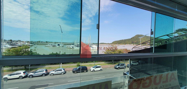 Sala Comercial para Alugar, 160 m² em Fazenda - Itajaí