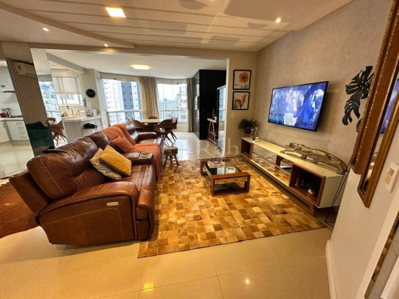 Apartamento com 3 Quartos à Venda, 120 m² em Centro - Balneário Camboriú