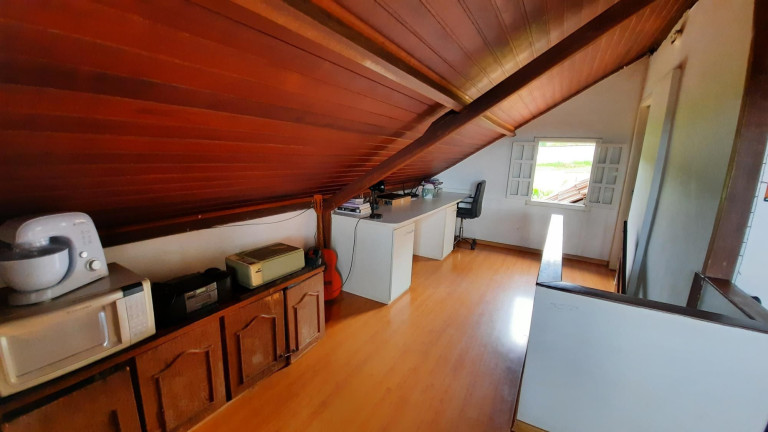 Imagem Casa com 3 Quartos à Venda, 172 m² em Centro - Mário Campos Imagem Casa com 3 Quartos à Venda, 172 m² em Centro - Mário Campos