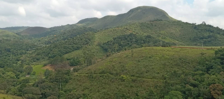 Casa com 3 Quartos à Venda, 2.500 m² em São Roque