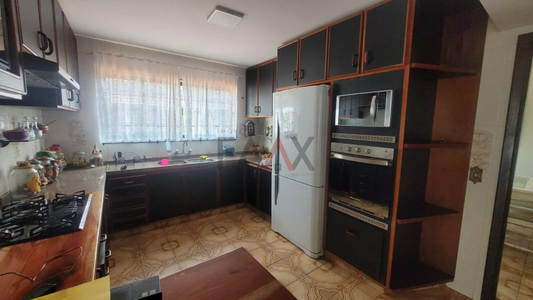 Imagem Casa com 4 Quartos para Alugar, 276 m² em Sol Nascente - Guarapuava Imagem Casa com 4 Quartos para Alugar, 276 m² em Sol Nascente - Guarapuava