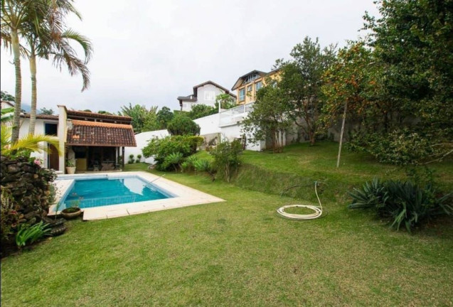 Imagem Casa com 3 Quartos à Venda, 530 m² em Várzea - Teresópolis Imagem Casa com 3 Quartos à Venda, 530 m² em Várzea - Teresópolis