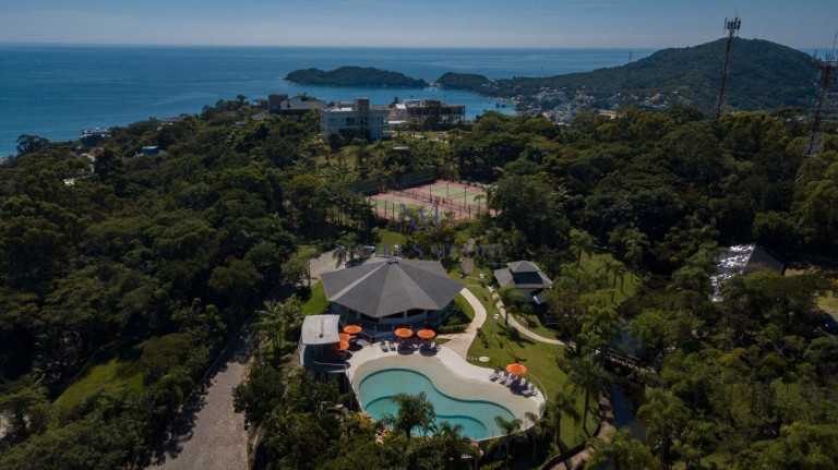Imagem Casa com 3 Quartos à Venda, 337 m² em Centro - Bombinhas