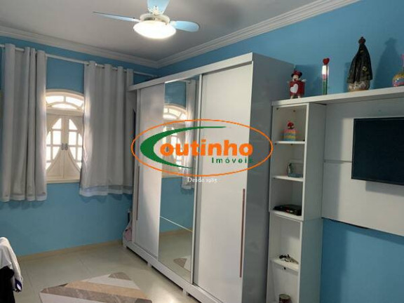 Imagem Casa com 3 Quartos à Venda, 190 m² em Maracanã - Rio De Janeiro Imagem Casa com 3 Quartos à Venda, 190 m² em Maracanã - Rio De Janeiro