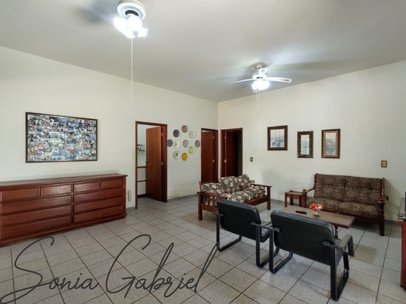 Imóvel com 4 Quartos à Venda, 365 m² em Monterrey - Louveira